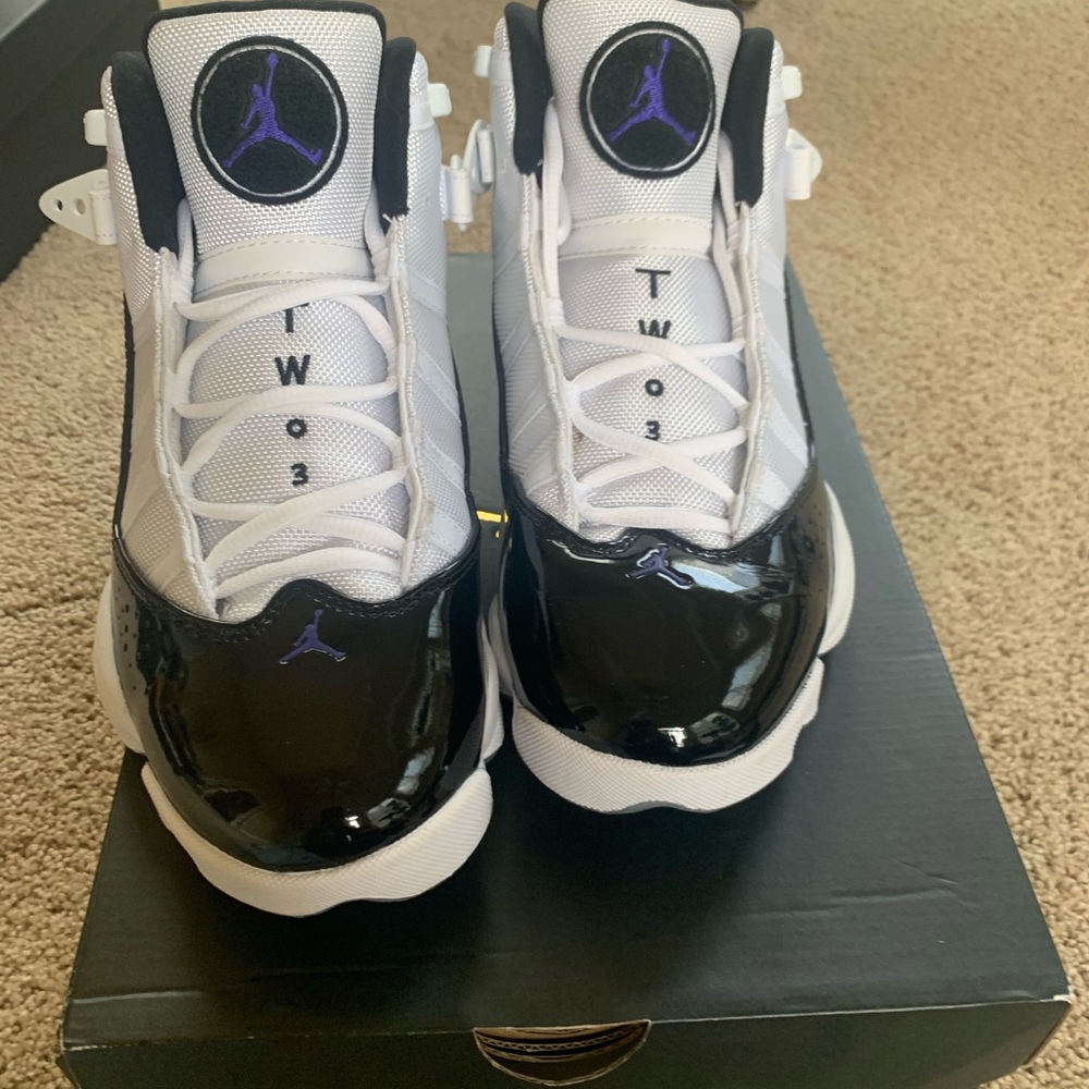 Authentic Nike Air Jordan 6 Ring shoes size 8